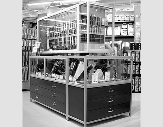 Photograph of freestanding steel and wood retail display units created by Townsend Design for CHEF CENTRAL Retail in White Plains, NY