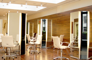 Photograph of 5th Ave PASHA salon fixtures and furnishings fabricated and installed by Townsend Design. Design: Rosenberg Associates, Washington DC