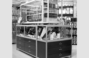 Photograph of freestanding steel and wood retail display units created by Townsend Design for CHEF CENTRAL Retail in White Plains, NY